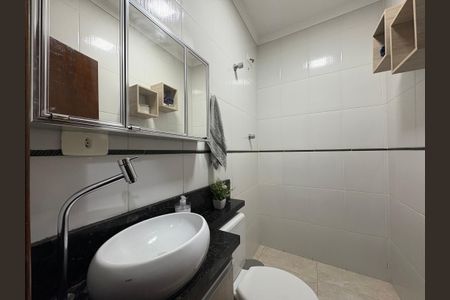Casa à venda com 130m², 3 quartos e 2 vagas Casa à venda com 130m², 3 quartos e 2 vagasLavabo