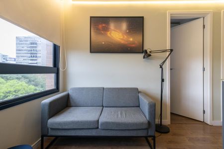 Sala de apartamento para alugar com 2 quartos, 40m² em Indianópolis, São Paulo