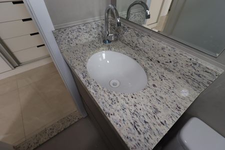 Apartamento para alugar com 60m², 2 quartos e 1 vagaBanheiro da Suíte