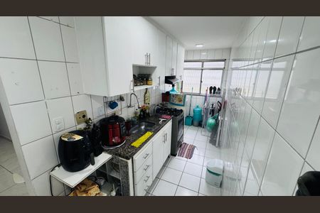 Cozinha de apartamento à venda com 2 quartos, 56m² em Vargem Pequena, Rio de Janeiro