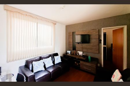 Sala de apartamento à venda com 2 quartos, 45m² em São Lucas, Belo Horizonte