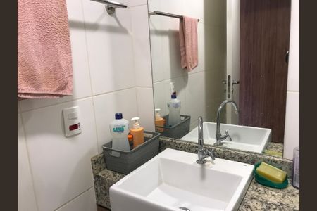 Banheiro Social de kitnet/studio para alugar com 1 quarto, 30m² em Centro Histórico de São Paulo, São Paulo
