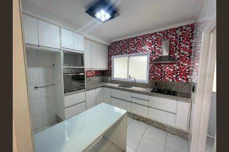 Casa à venda com 190m², 3 quartos e 3 vagas