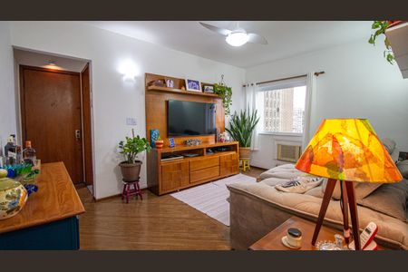 Sala de apartamento à venda com 2 quartos, 70m² em Vila Isabel, Rio de Janeiro