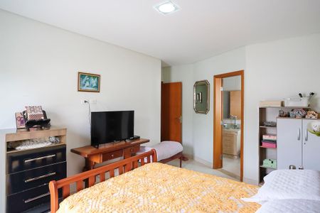 Casa à venda com 249m², 3 quartos e 3 vagasSuíte 1