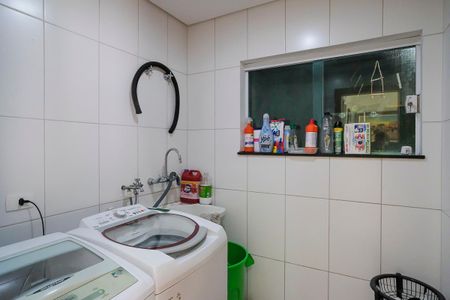 Casa à venda com 249m², 3 quartos e 3 vagasÁrea de Serviço