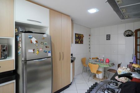 Casa à venda com 249m², 3 quartos e 3 vagasCozinha