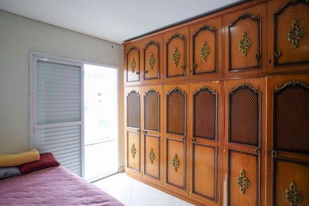 Casa à venda com 249m², 3 quartos e 3 vagasSuíte 2