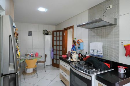 Casa à venda com 249m², 3 quartos e 3 vagasCozinha