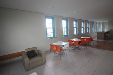 Apartamento à venda com 69m², 3 quartos e 1 vaga Apartamento à venda com 69m², 3 quartos e 1 vagaÁrea comum - Salão de festas