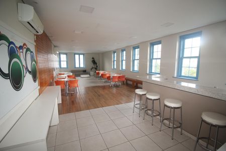 Apartamento à venda com 69m², 3 quartos e 1 vaga Apartamento à venda com 69m², 3 quartos e 1 vagaÁrea comum - Salão de festas