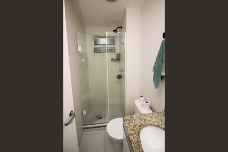 Apartamento à venda com 69m², 3 quartos e 1 vaga Apartamento à venda com 69m², 3 quartos e 1 vagaBanheiro Social