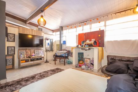 Casa à venda com 125m², 3 quartos e 2 vagas Casa à venda com 125m², 3 quartos e 2 vagasQuarto