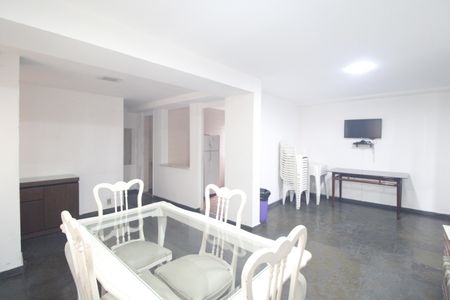 Apartamento à venda com 56m², 2 quartos e 1 vagaÁrea comum
