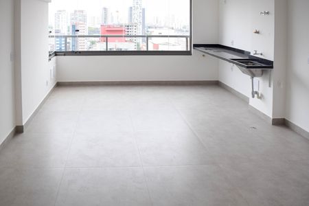 Sala/Cozinha de apartamento à venda com 2 quartos, 63m² em Vila Azevedo, São Paulo