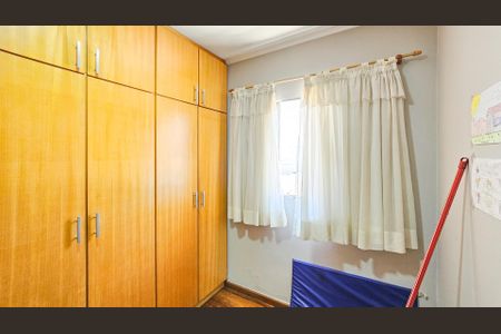 Casa à venda com 185m², 3 quartos e 2 vagas Casa à venda com 185m², 3 quartos e 2 vagasQuarto 2