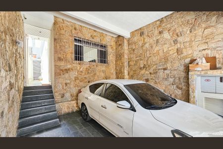 Casa à venda com 185m², 3 quartos e 2 vagas Casa à venda com 185m², 3 quartos e 2 vagasGaragem