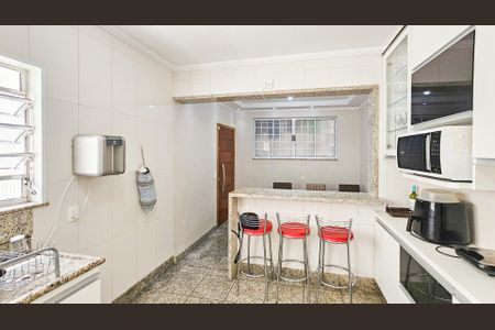 Casa à venda com 185m², 3 quartos e 2 vagas Casa à venda com 185m², 3 quartos e 2 vagasCozinha