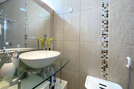 Apartamento à venda com 165m², 3 quartos e 1 vagaBanheiro da Suíte
