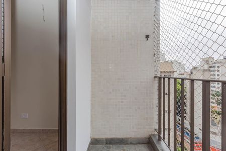 Apartamento para alugar com 55m², 1 quarto e 1 vagaVaranda