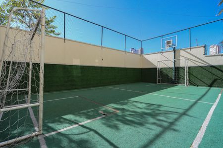 Apartamento para alugar com 78m², 3 quartos e 2 vagas Apartamento para alugar com 78m², 3 quartos e 2 vagasÁrea comum - Quadra esportiva