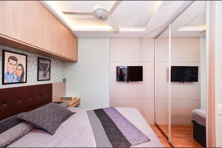 Apartamento à venda com 57m², 2 quartos e 2 vagas Apartamento à venda com 57m², 2 quartos e 2 vagasSuíte