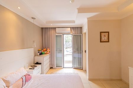 Casa à venda com 90m², 3 quartos e 2 vagas Casa à venda com 90m², 3 quartos e 2 vagasSuíte