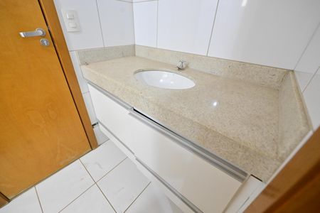 Apartamento para alugar com 100m², 3 quartos e 2 vagas Apartamento para alugar com 100m², 3 quartos e 2 vagasBanheiro da Suíte 1