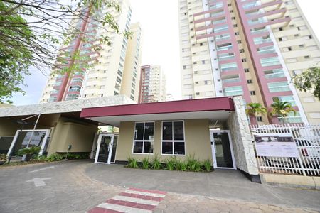 Apartamento para alugar com 100m², 3 quartos e 2 vagas Apartamento para alugar com 100m², 3 quartos e 2 vagasFachada