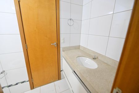 Apartamento para alugar com 100m², 3 quartos e 2 vagas Apartamento para alugar com 100m², 3 quartos e 2 vagasBanheiro da Suíte 1