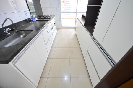 Apartamento para alugar com 100m², 3 quartos e 2 vagas Apartamento para alugar com 100m², 3 quartos e 2 vagasCozinha