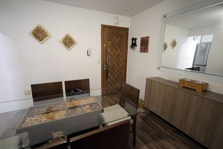 Apartamento à venda com 85m², 3 quartos e 2 vagas Apartamento à venda com 85m², 3 quartos e 2 vagasSala