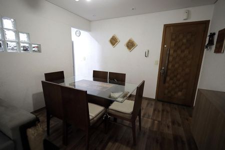 Apartamento à venda com 85m², 3 quartos e 2 vagas Apartamento à venda com 85m², 3 quartos e 2 vagasSala