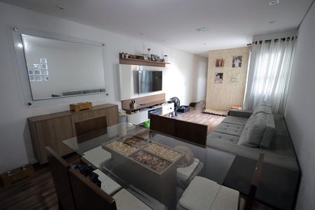 Apartamento à venda com 85m², 3 quartos e 2 vagas Apartamento à venda com 85m², 3 quartos e 2 vagasSala