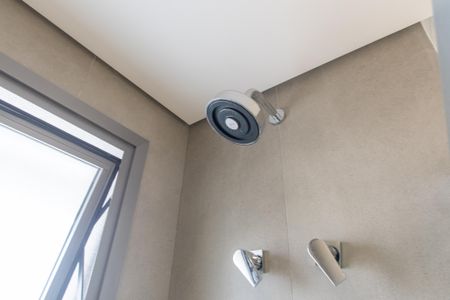 Apartamento à venda com 84m², 2 quartos e 2 vagas Apartamento à venda com 84m², 2 quartos e 2 vagasBanheiro da suíte 1