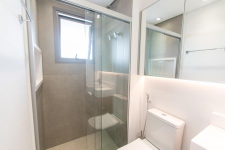 Apartamento à venda com 84m², 2 quartos e 2 vagas Apartamento à venda com 84m², 2 quartos e 2 vagasBanheiro da suíte 1