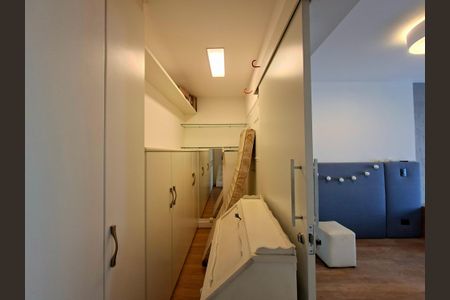 Apartamento para alugar com 60m², 1 quarto e 1 vagaCloset da suíte