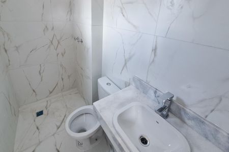 Apartamento à venda com 69m², 2 quartos e 2 vagasBanheiro da Suíte