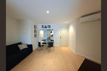 Sala de apartamento à venda com 1 quarto, 43m² em Vila Nova Conceição, São Paulo