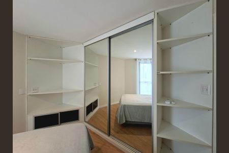 Quarto de apartamento à venda com 1 quarto, 43m² em Vila Nova Conceição, São Paulo