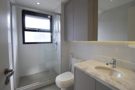 Apartamento à venda com 128m², 2 quartos e 2 vagasBanheiro da Suíte 1