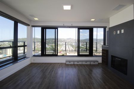Sala de apartamento à venda com 2 quartos, 128m² em Jardim do Salso, Porto Alegre