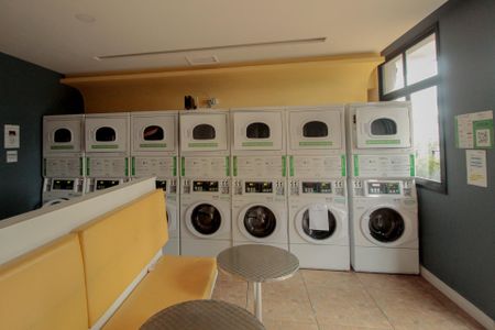 Apartamento à venda com 128m², 2 quartos e 2 vagas Apartamento à venda com 128m², 2 quartos e 2 vagasLavanderia