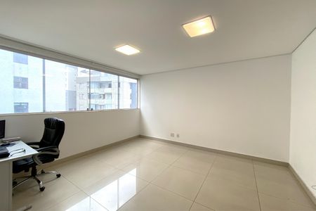Sala de apartamento à venda com 1 quarto, 49m² em Carmo, Belo Horizonte