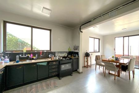 Casa à venda com 495m², 4 quartos e 3 vagasCozinha