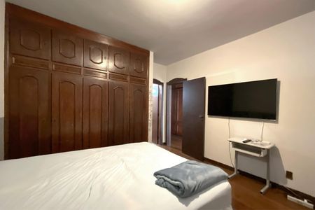 Casa à venda com 495m², 4 quartos e 3 vagasSuite 1