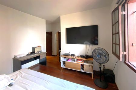 Casa à venda com 495m², 4 quartos e 3 vagasSuite 2