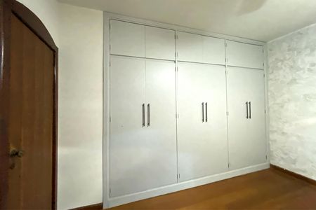 Casa à venda com 495m², 4 quartos e 3 vagasQuarto 3