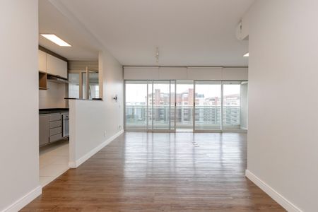 Sala/Quarto de apartamento para alugar com 1 quarto, 58m² em Santo Amaro, São Paulo
