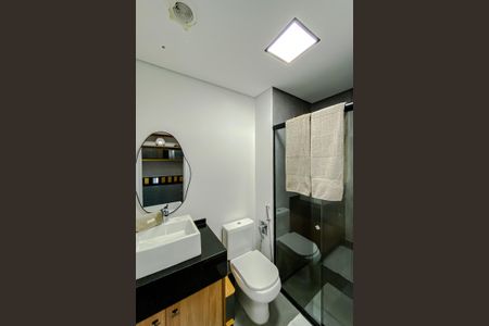Banheiro de kitnet/studio para alugar com 1 quarto, 25m² em Vila Regente Feijó, São Paulo